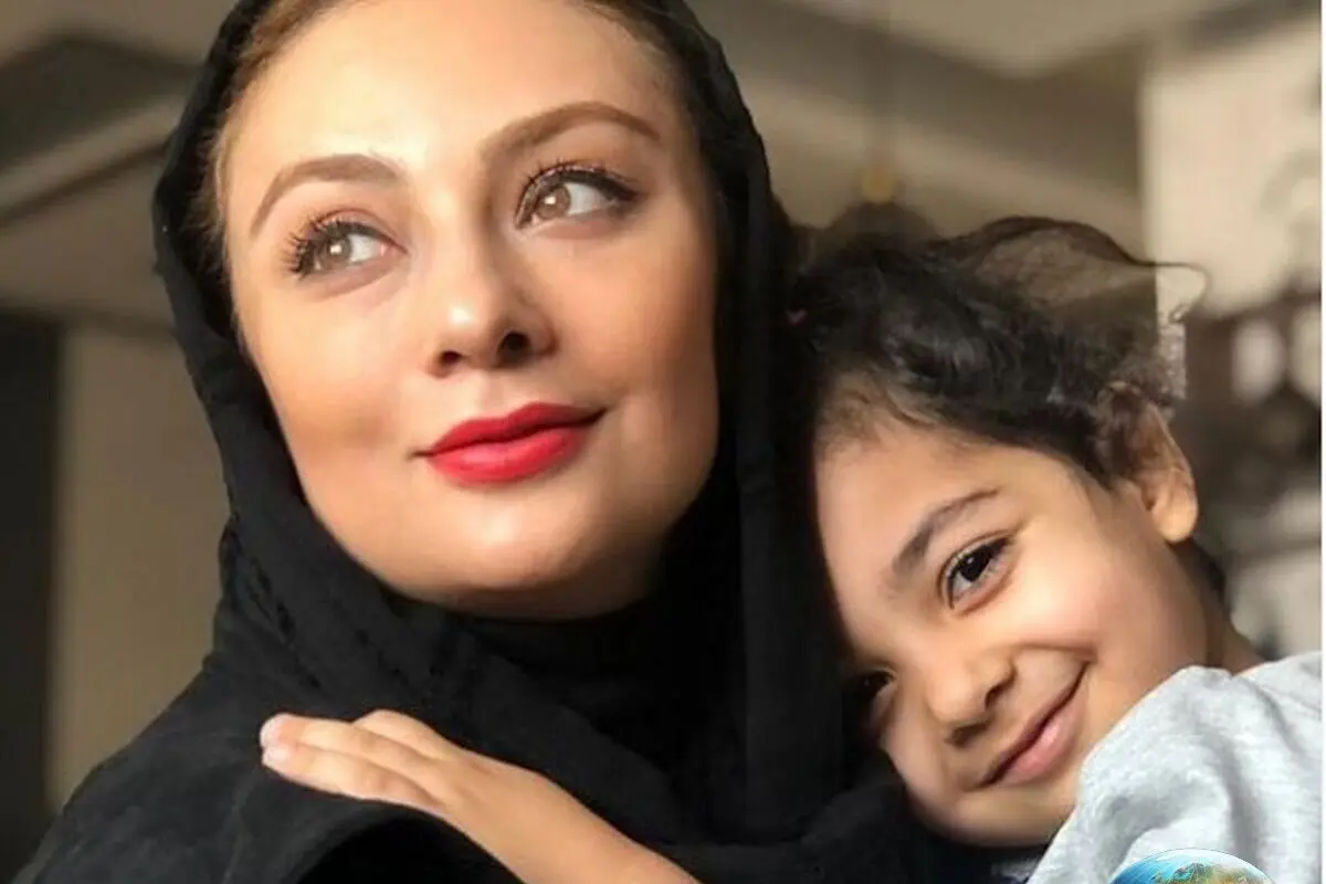 عکس نادر و دیده نشده یکتا ناصر در دوران راهنمایی با یونیفورم مدرسه و معصومیت نوجوانی در چشمانش