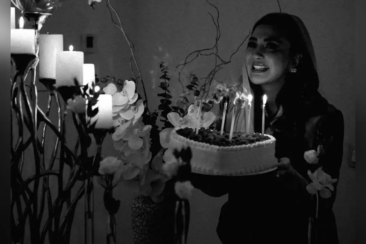 تولد ۳۸ سالگی مریم معصومی با کیک قلبی و توت فرنگی + تصاویر ویژه و بیوگرافی کامل