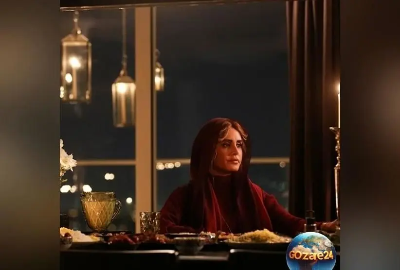 طراحی داخلی لوکس و مجلل منزل الناز شاکردوست با مبلمان کلاسیک، لوستر طلایی و کتابخانه نفیس