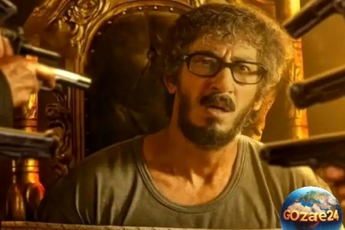 فیلم خنده‌دار و جنجالی از کینه‌تای بهرام افشاری در مرد عینکی؛ ماجرای طنزآمیز مردی با شباهت عجیب به تروریست تحت تعقیب