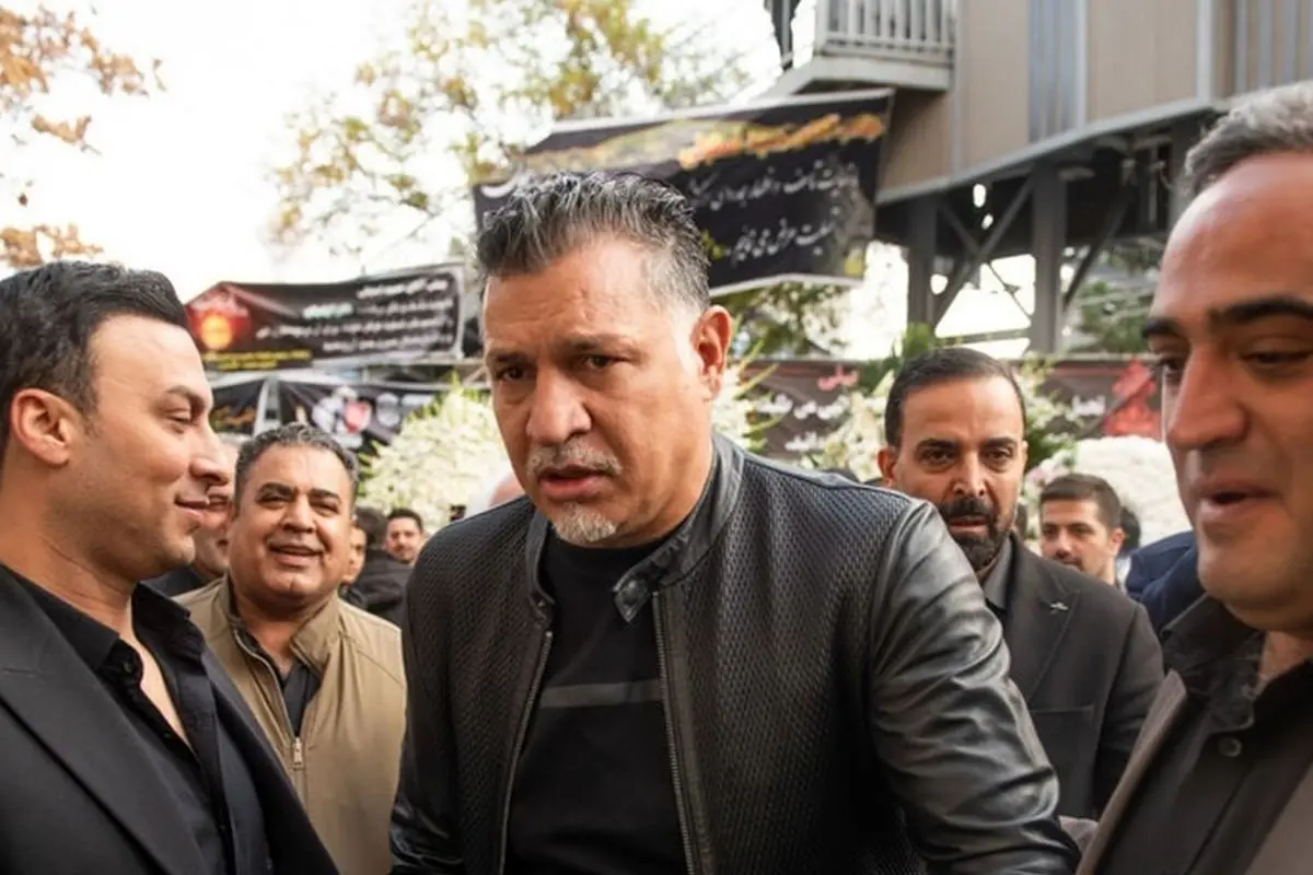 از علی دایی تا امیر قلعهنویی؛ حضور چهرههای مطرح ورزشی و سینمایی در مراسم ترحیم مادر حمید استیلی