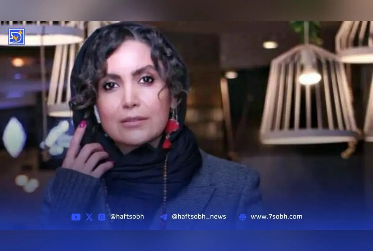 عکس خانه دوبلکس سامیه لک بازیگر آنام | طراحی مدرن با عناصر سنتی و منظره جنگلی دل‌انگیز