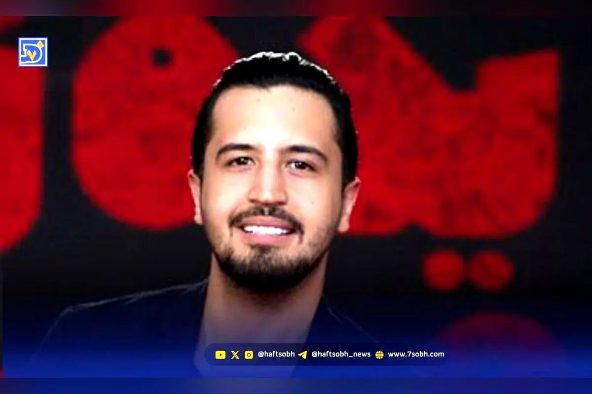 دکوراسیون لوکس و منحصر به فرد خانه مهرداد صدیقیان با طراحی مدرن، رنگ‌های تیره و هنرهای میلیاردی