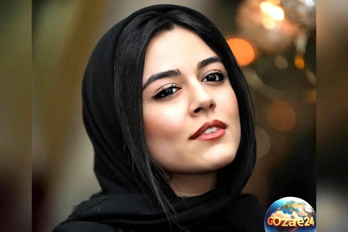 استایل کافه‌گردی ماهور الوند با مانتو گل‌گلی و رنگ‌های شاد در صفحه اینستاگرام