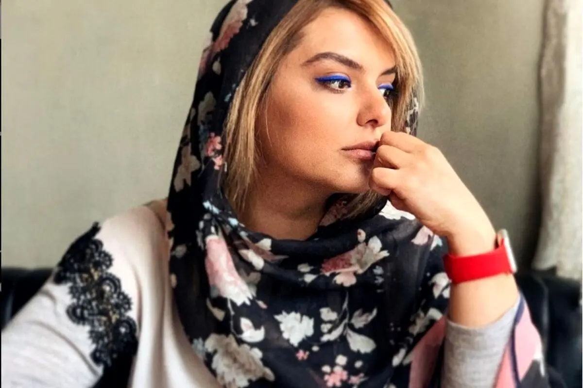 دنیا مدنی در طبیعت و کنار سگ‌ها با لبخندهای از ته دل، حس و حال خوب و شادی بی‌پایان