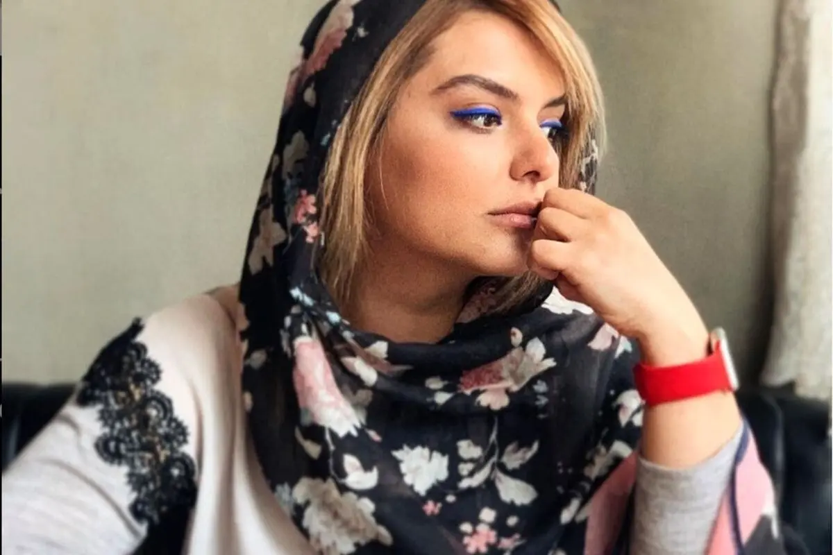 دنیا مدنی در طبیعت و کنار سگ‌ها با لبخندهای از ته دل، حس و حال خوب و شادی بی‌پایان