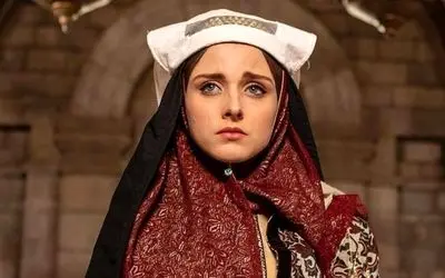 تغییرات شگفت‌انگیز فاطمه مسعودی‌فر در نقش «سارای گرجی» سریال جیران؛ عکس‌های جدید در ۲۹ سالگی