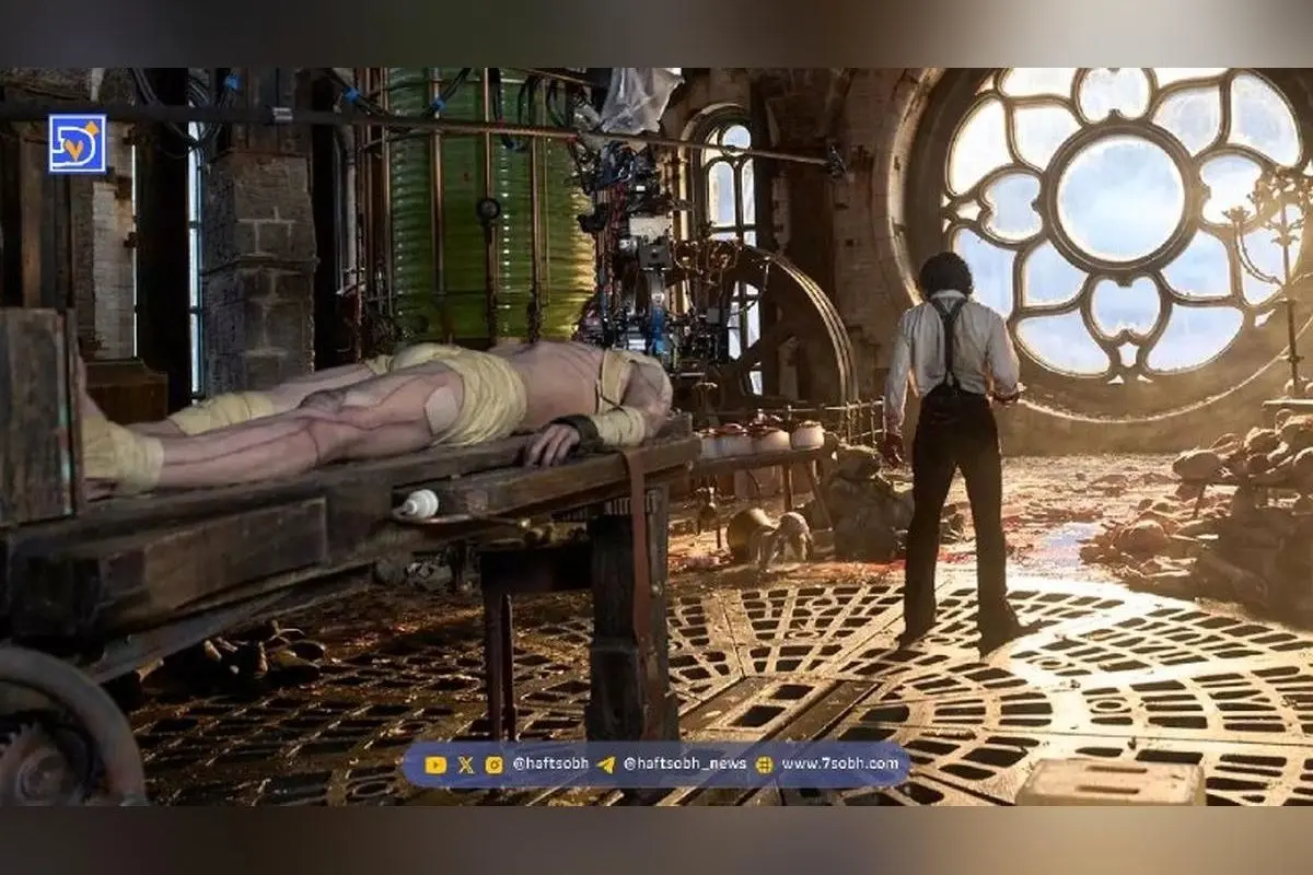 صحنه احساسی و انسانی فیلم فرانکشتاین ۲۰۲۵ اثر گیرمو دل‌تورو: نماد بخشش، امید و همدلی