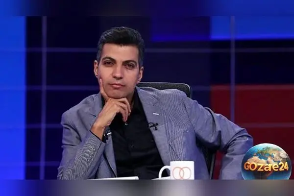 عادل فردوسی‌پور در حال رانندگی با ماشین لوکس و هوشمند؛ گزارشگر فوتبال کشورمان در کنار خودرو لاکچری