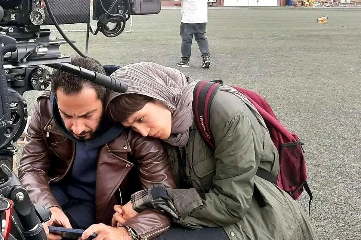 فرشته حسینی: من ایرانی‌ام، وطن برای من مرز ندارد؛ تجربه بازی در فیلم «دسته دختران» و پیام ضدجنگ