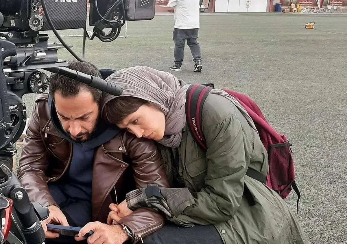 فرشته حسینی: من ایرانی‌ام، وطن برای من مرز ندارد؛ تجربه بازی در فیلم «دسته دختران» و پیام ضدجنگ