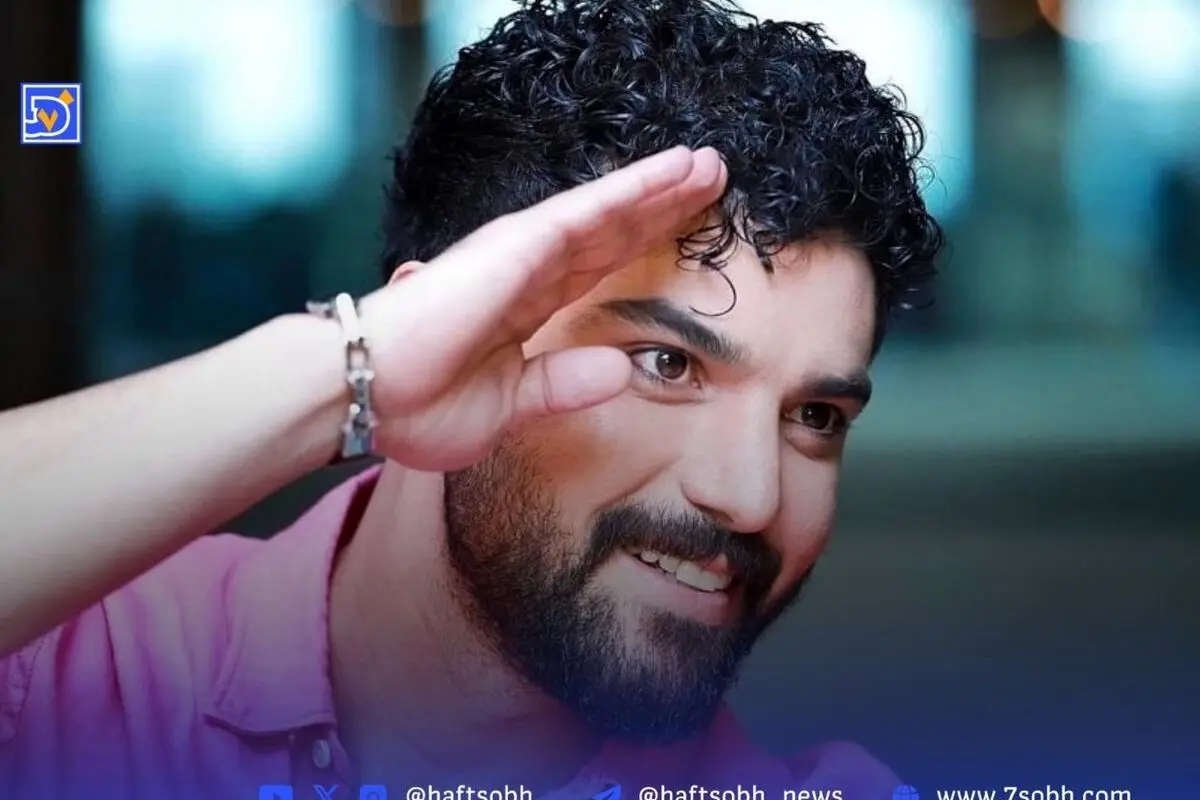 سینا مهراد بازیگر جوان ایرانی؛ خانواده هنری، تغییر نام و مسیر حرفه‌ای از کودکی تا موفقیت