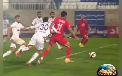 چرا VAR در صحنه جنجالی پنالتی تراکتور مقابل ملوان وارد عمل نشد؟ بررسی دلایل و پیامدهای تصمیم داوری