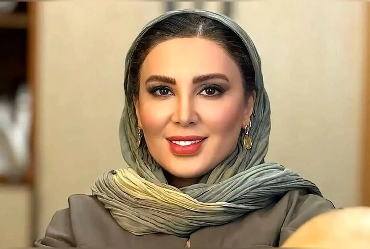 حضور متفاوت لیلا بلوکات در حرم امام رضا (ع) با حجاب و پوشش خاص