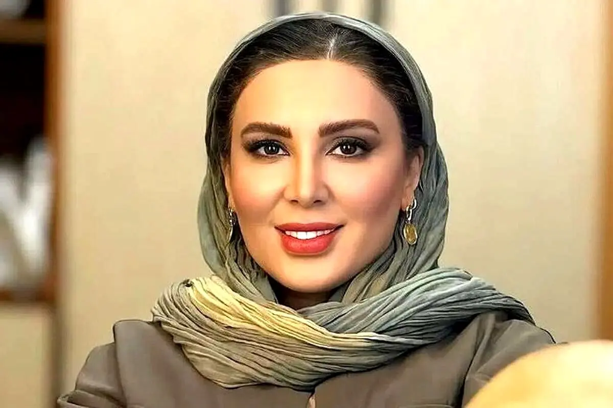 حضور متفاوت لیلا بلوکات در حرم امام رضا (ع) با حجاب و پوشش خاص
