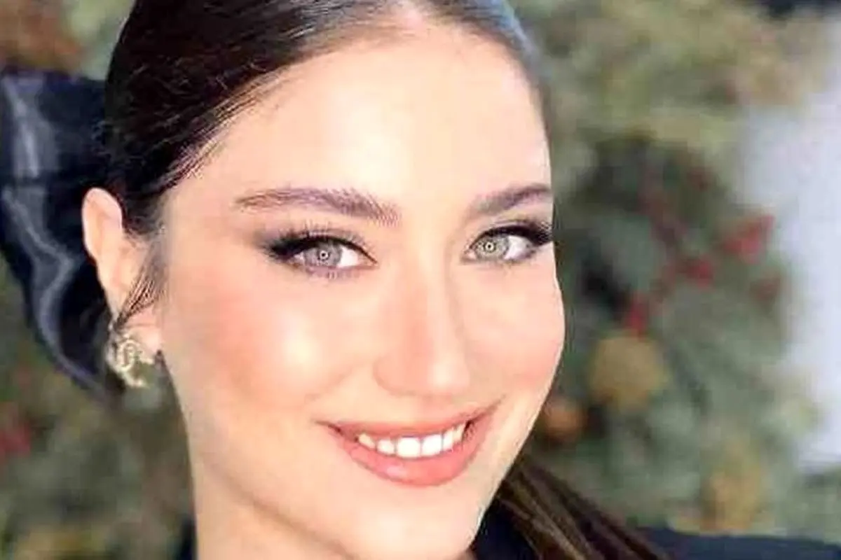 هازال کایا، ستاره «عشق ممنوع»، پس از ۱۶ سال درخشش دوباره با تصویری جذاب در سن ۳۷ سالگی