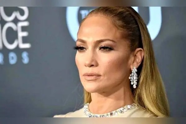 عمارت ۱۲هزارمتری فوق لوکس جنیفر لوپز و بن افلک پس از طلاق به قیمت ۵۲ میلیون دلار عرضه شد