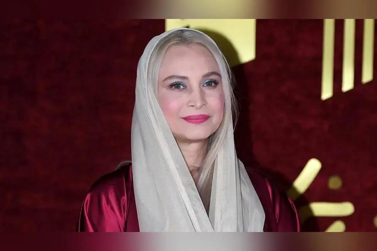 خانم بازیگر معروف در دبی‌گردی و ماجرای جن هووی عجیبش