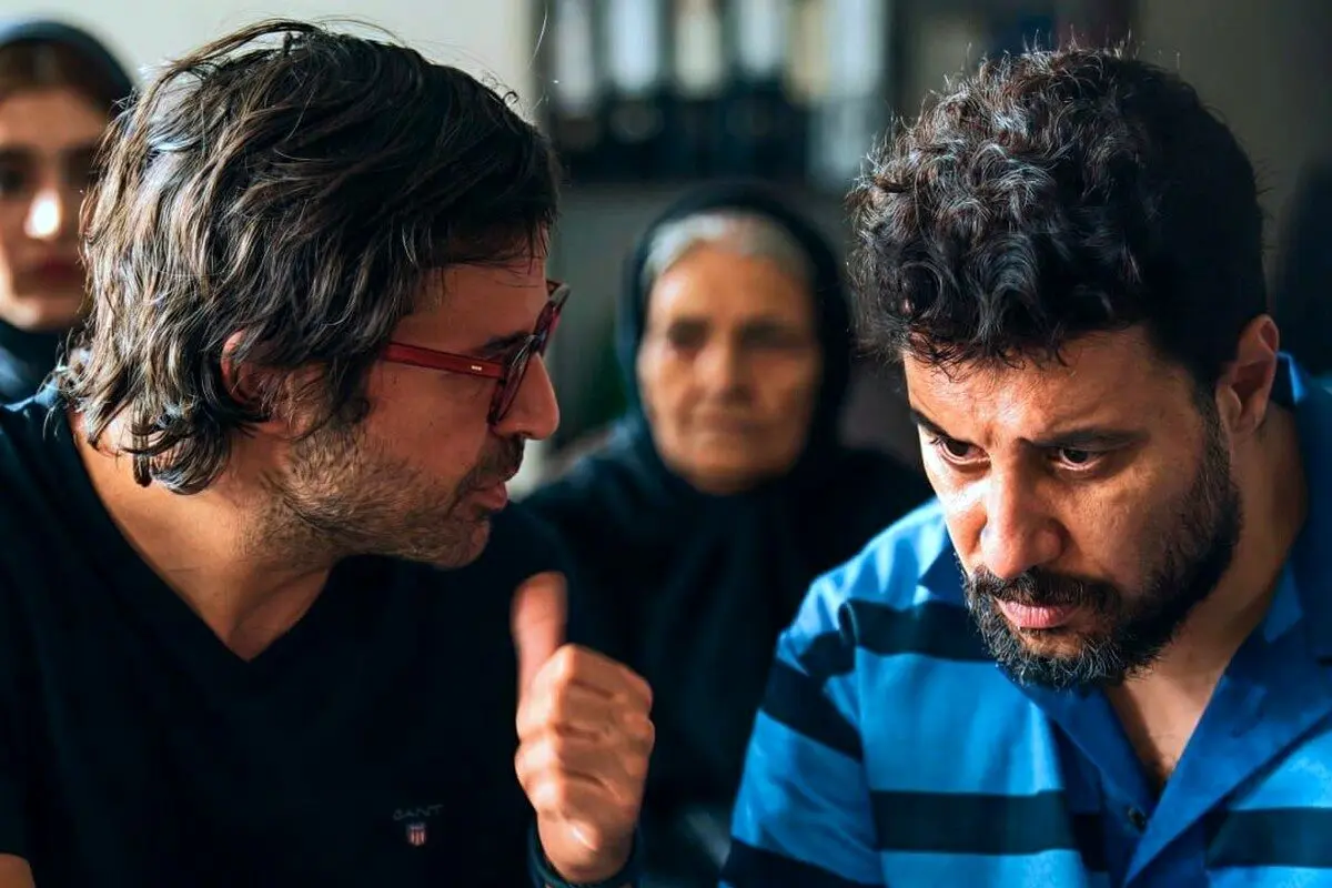تصویر جدید هومن سیدی و جواد عزتی در فصل دوم سریال «وحشی» منتشر شد | اولین حضور مشترک بازیگران در قسمت تازه