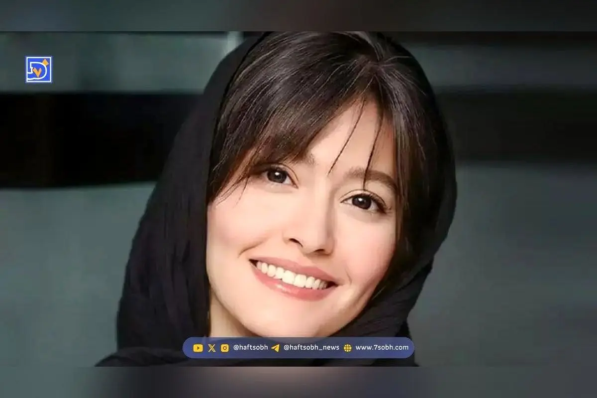 تصاویر جذاب پردیس احمدیه در حیاط خانه با استایل کژوال و تمرین یوگا در کنار لباس چرم