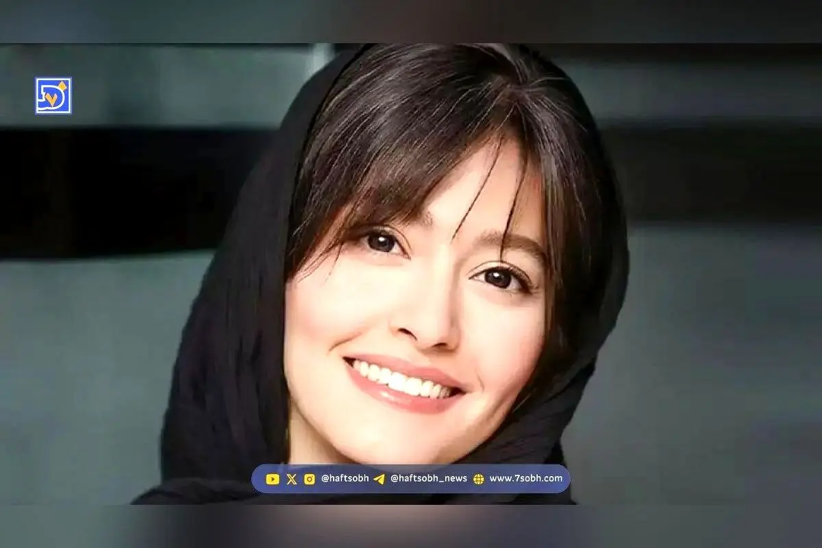 تصاویر جذاب پردیس احمدیه در حیاط خانه با استایل کژوال و تمرین یوگا در کنار لباس چرم