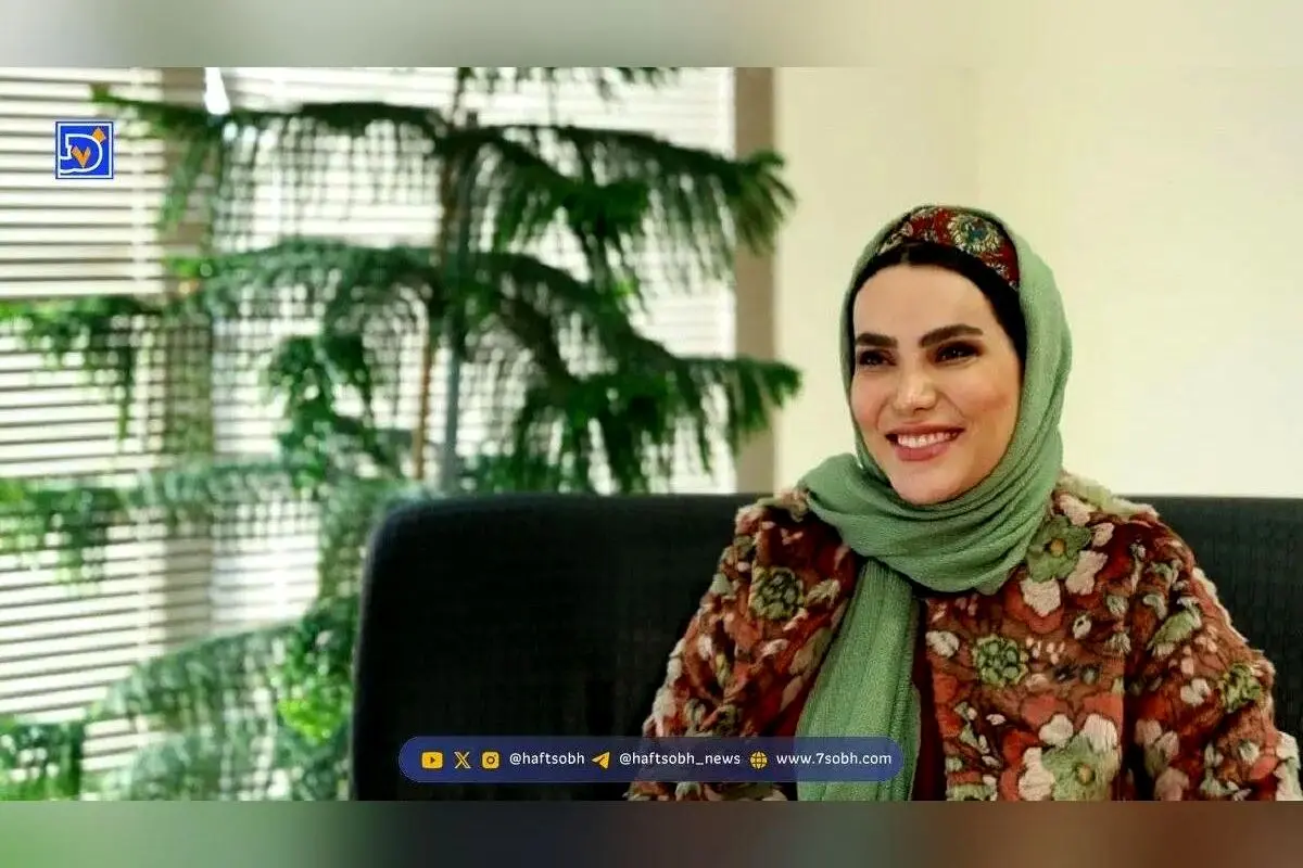 مهسا ایرانیان؛ اولین زن استندآپ کمدین ایرانی و چهره‌ای برجسته در هنر و سرگرمی ایران