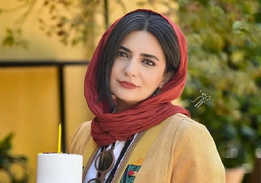 لیندا کیانی با چهره‌ای ساده و در عین حال زیبا در نمای نزدیک: راز جذابیت طبیعی بازیگر محبوب ایران