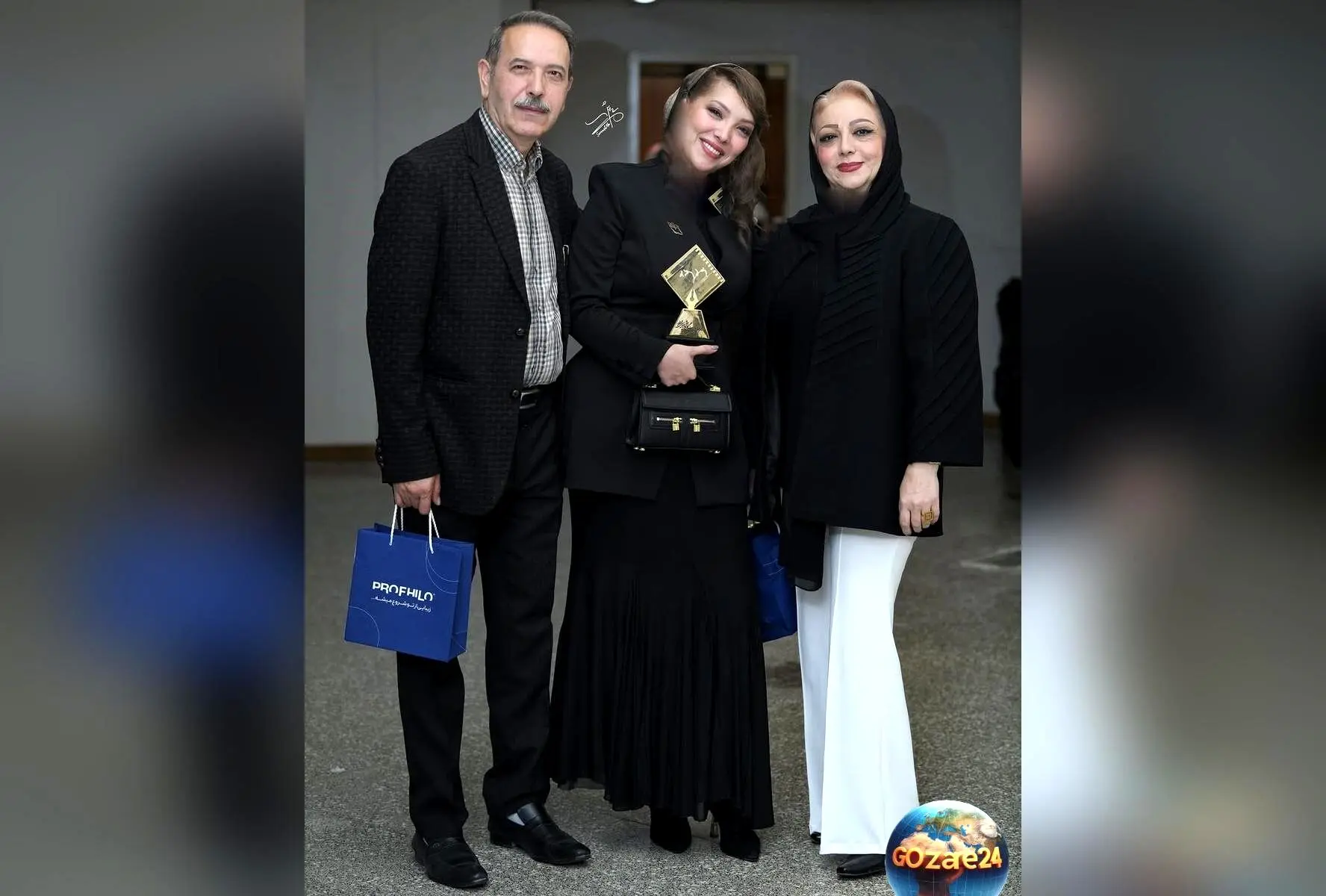 لحظه باشکوه اهدای جایزه بهترین بازیگر نقش اول مکمل زن به صدف اسپهبدی در جشن انجمن منتقدان ایران + تشکر ویژه از والدین شیک‌پوش و با کلاس