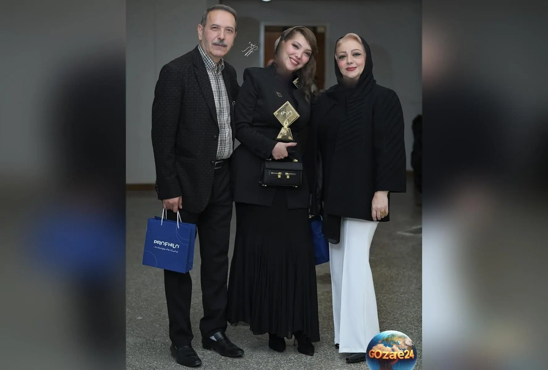 لحظه باشکوه اهدای جایزه بهترین بازیگر نقش اول مکمل زن به صدف اسپهبدی در جشن انجمن منتقدان ایران + تشکر ویژه از والدین شیک‌پوش و با کلاس