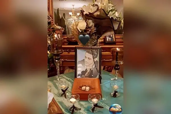 نسرین مقانلو در سالگرد درگذشت پسرش ارشیا میز عزای تزیین شده با گل، شمع و غذاهای شاهانه را به اشتراک گذاشت + متن جگرسوز و تلخ