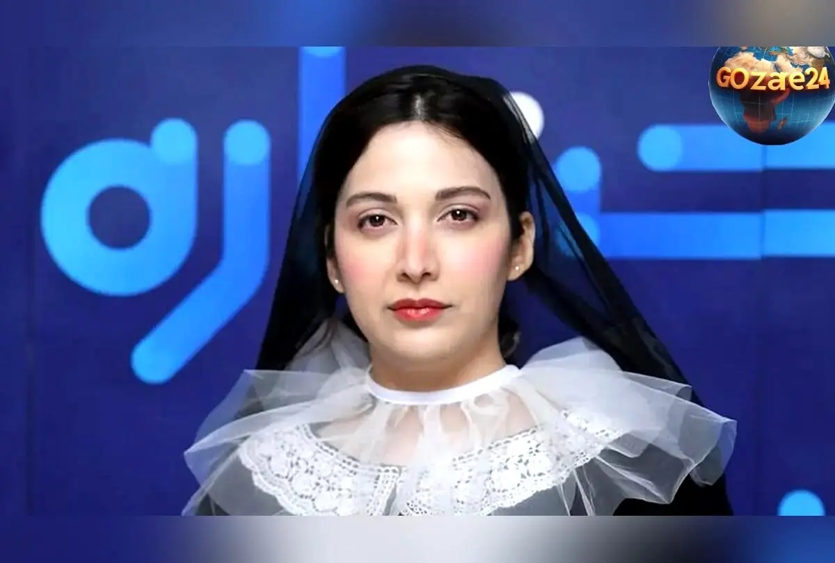 استایل جسورانه و رنگارنگ روشنک گرامی در جدیدترین پست اینستاگرام؛ ترکیب متفاوت جوراب‌شلواری قرمز با شلوارک جین کوتاه و آیتم‌های مدرن