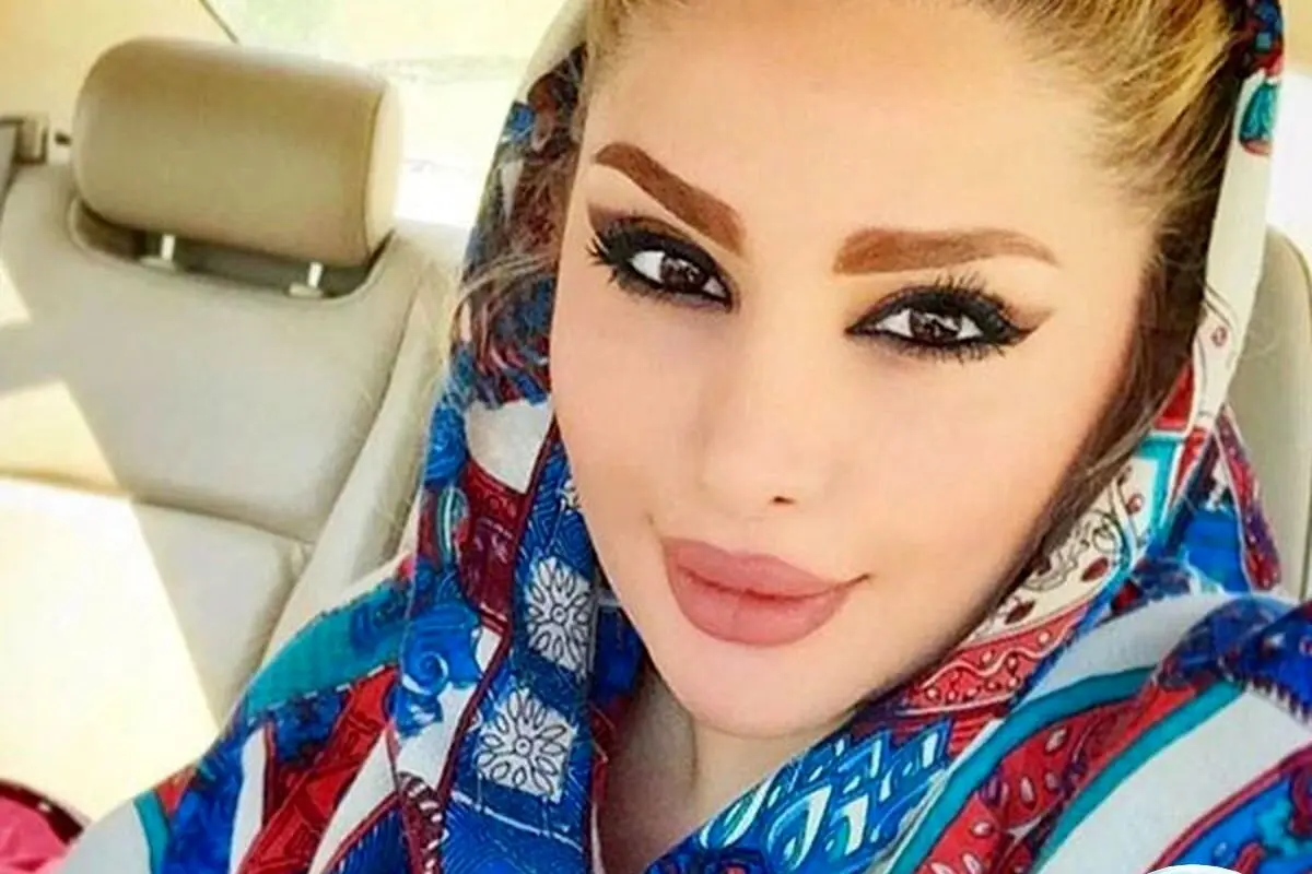 دنیا جهانبخت و پسرش در حالت خاص