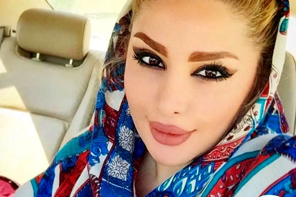 دنیا جهانبخت و پسرش در حالت خاص
