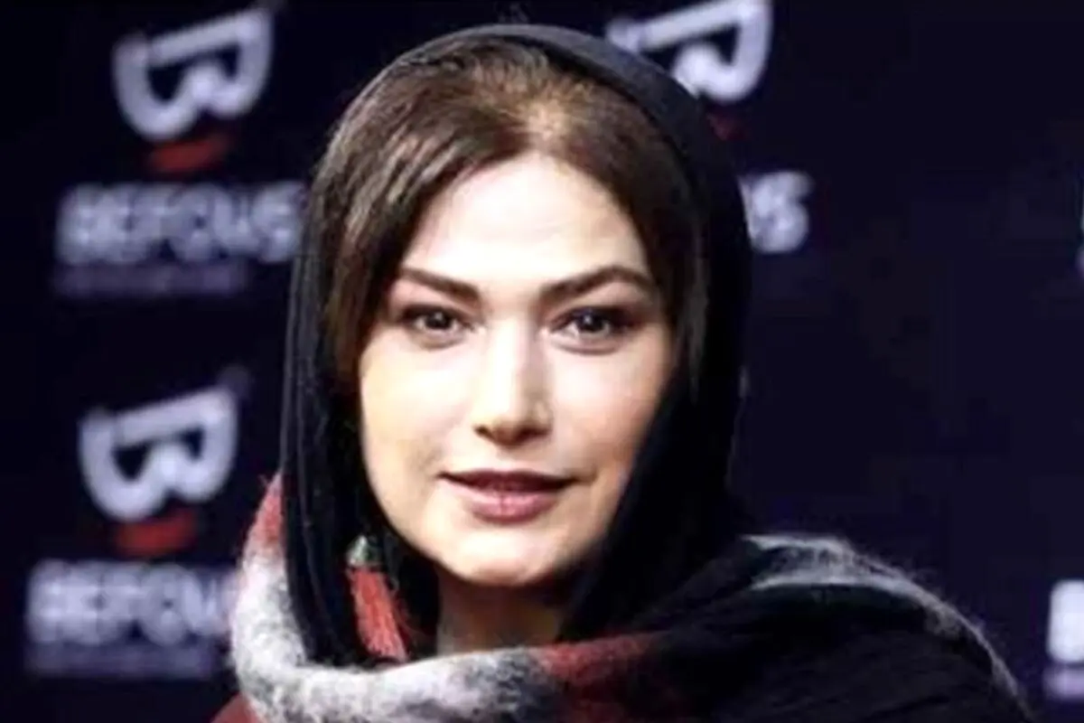 بررسی استایل و لباس‌های لادن مستوفی؛ رازهای سادگی و رنگ‌های زنده در استایل این بازیگر محبوب