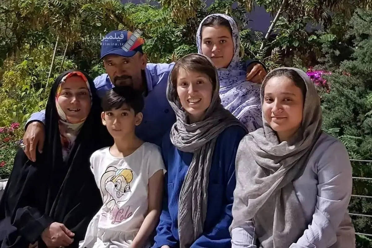 عکس پدر و مادر فرشته حسینی بازیگر افغان-ایرانی + جزئیات زندگی و ازدواج نوید محمدزاده