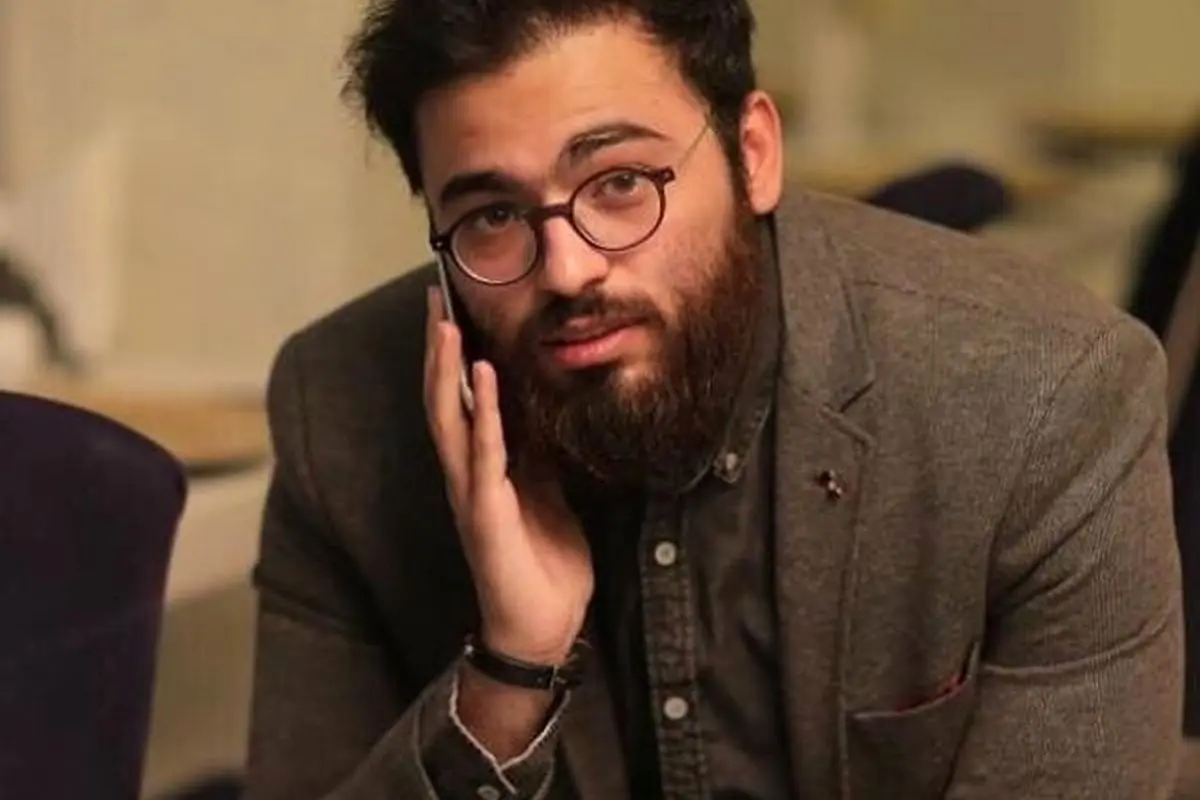 تصاویر خانواده مصطفی امامی مجری تلویزیون در کنار کیک تولد 1 سالگی دخترش با تزیین صورتی و دوطبقه