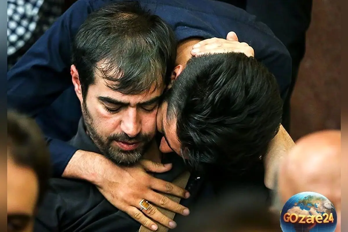 جمشید هاشم‌پور در مراسم بزرگداشت پدر شهاب حسینی با لباس سفید + عکس و یادبود روحش شاد