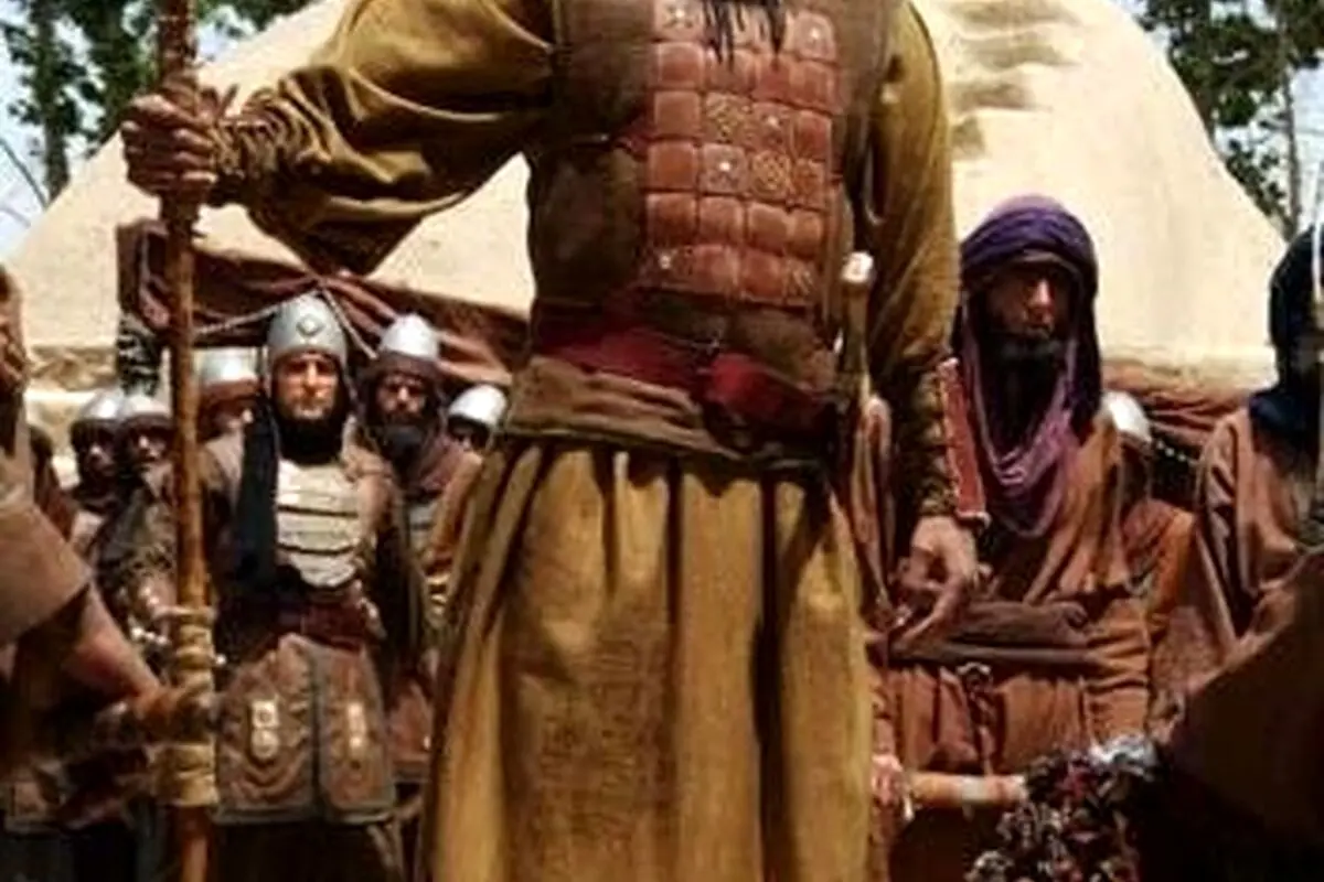 تصاویر باورنکردنی تغییر چهره حامد حدادی، ستاره بسکتبال ایرانی در قیاس با نقش غول بنی زَبدِه در سریال مختارنامه