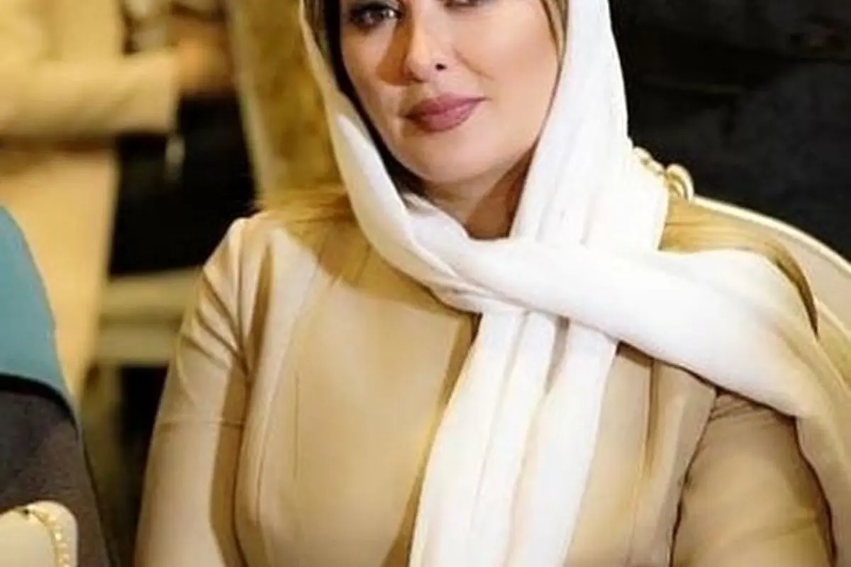 الهام حمیدی با استایل پاییزی بی‌نظیر در ست سبز، مشکی و چکیده | جدیدترین مد و استایل هنرمند محبوب ایرانی