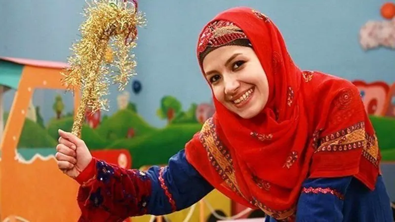تصویری از ملیکا زارعی پس از آسیب دیدگی در حین اجرای برنامه و شرح ماجرا