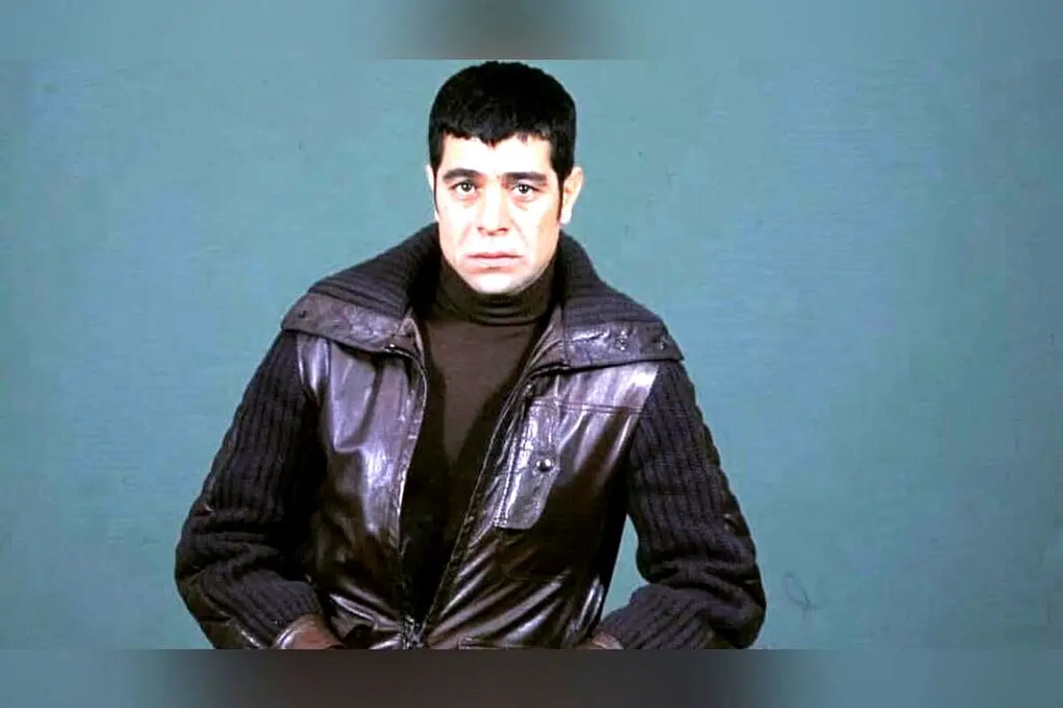 آشپزخانه کوچک و نوستالژیک بهروز وثوقی، محل تولید نوشیدنی میهن در دهه‌های ۴۰ و ۵۰