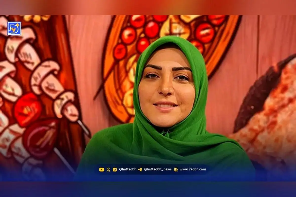 عکس جدید المیرا شریفی مقدم و مادر جوانش؛ شباهت جالب مادر و خواهر در کنار مجری محبوب صبحگاهی