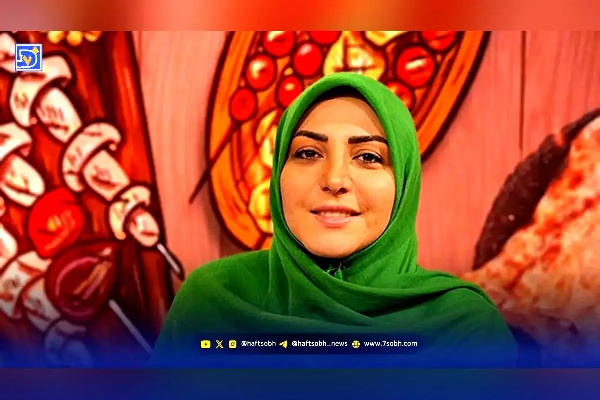 عکس جدید المیرا شریفی مقدم و مادر جوانش؛ شباهت جالب مادر و خواهر در کنار مجری محبوب صبحگاهی