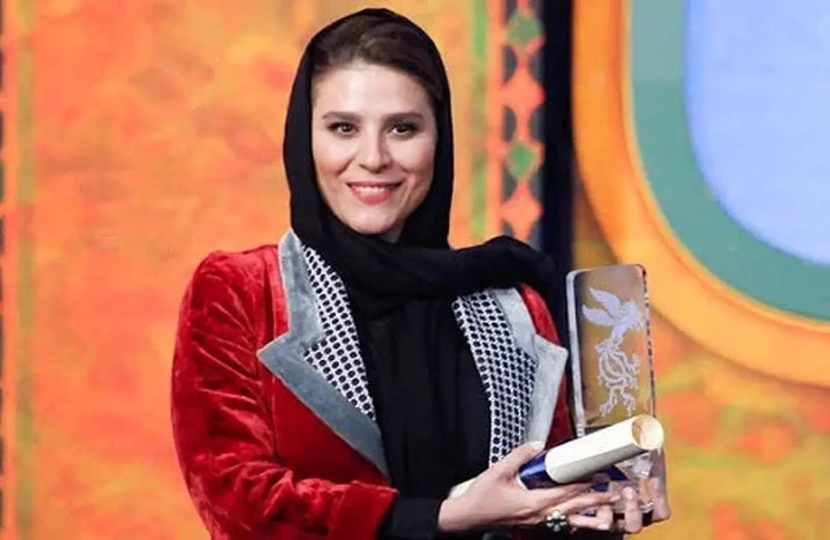 عکس دیدنی سحر دولتشاهی کنار والدین خوش استایل و داستان زندگی متفاوت او