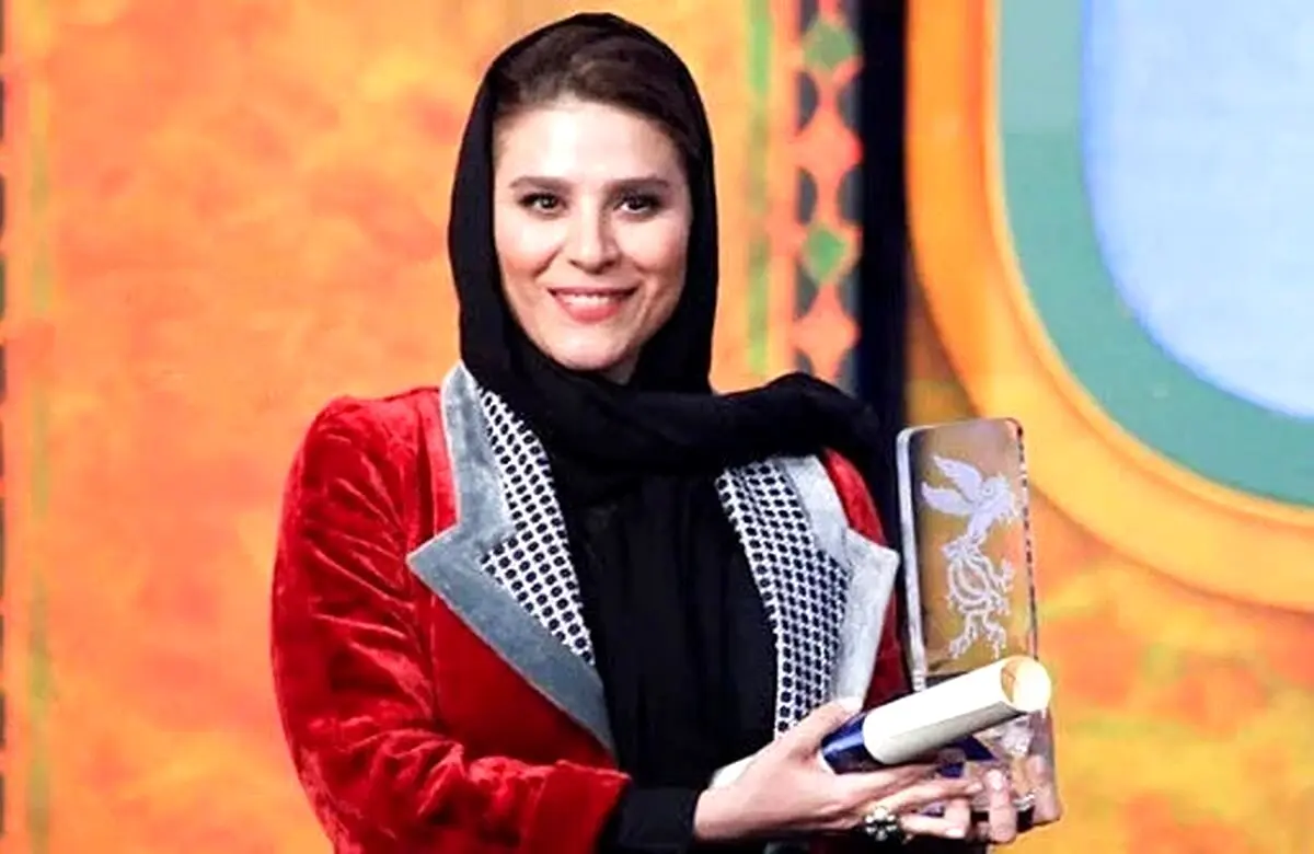عکس دیدنی سحر دولتشاهی کنار والدین خوش استایل و داستان زندگی متفاوت او