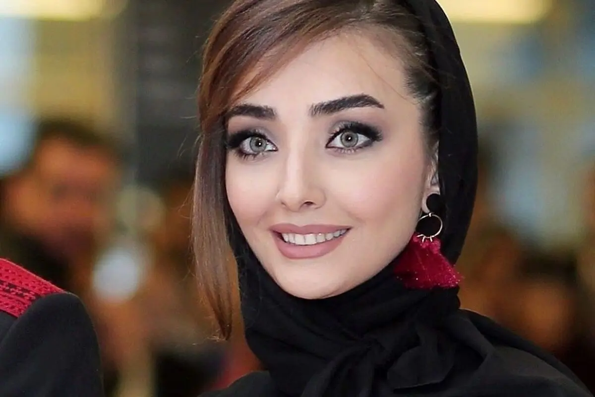 عکس جدید دریا مرادی دشت و همسرش در سفر رمانتیک و مه‌آلود شمال‌گردی