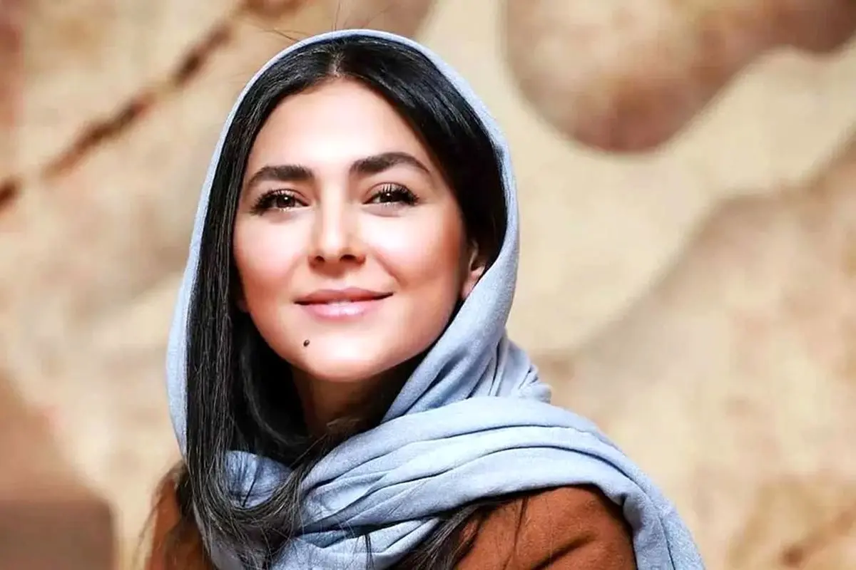 مدل مانتو گلدوزی هدی زین‌العابدین؛ ترکیبی از هنر ایرانی و استایل مدرن + عکس