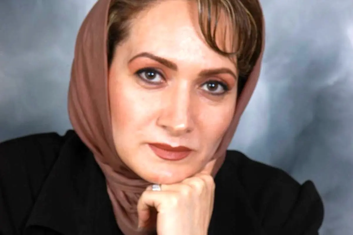 بیوگرافی کامل افسانه ناصری، بازیگر محبوب ایرانی همراه با زندگی خصوصی و عکسهای دیدنی