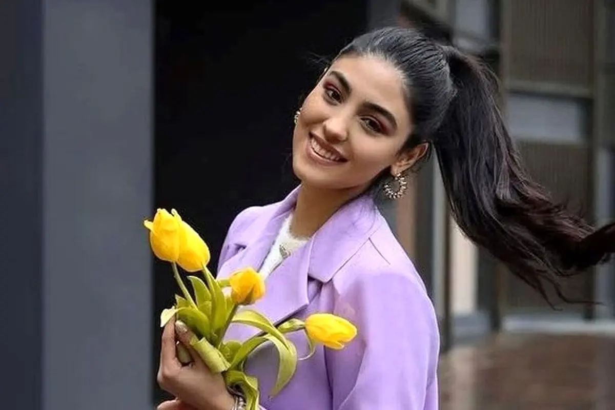 رامینا ترابی در فستیوال کن با لباس محلی ایرانی؛ نماد فرهنگ و عشق به وطن در دنیای مد