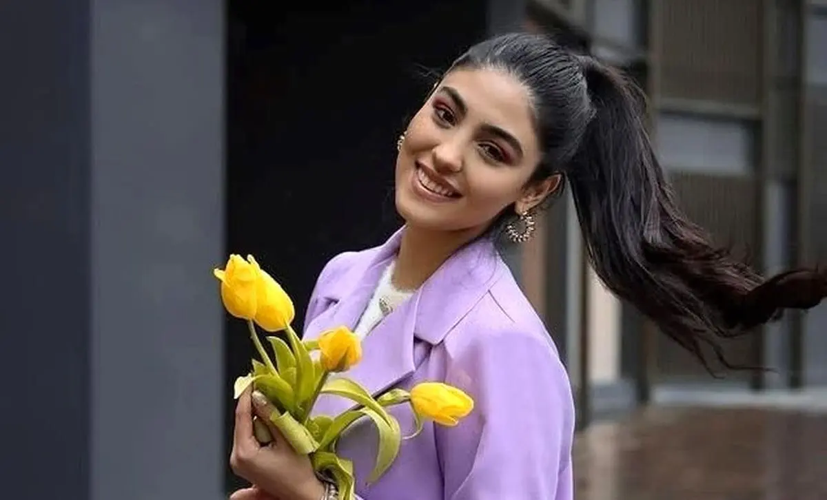 رامینا ترابی در فستیوال کن با لباس محلی ایرانی؛ نماد فرهنگ و عشق به وطن در دنیای مد